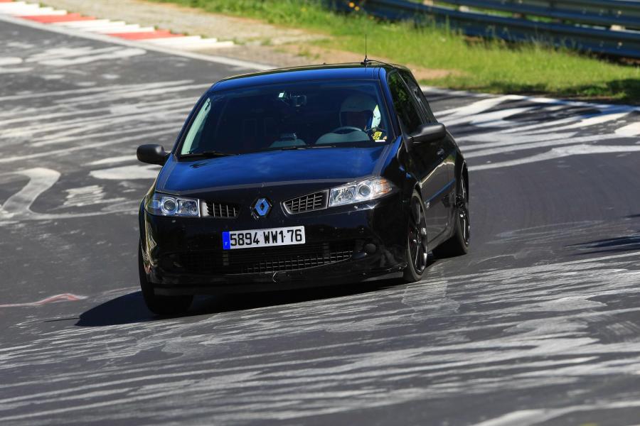  Renault Megane RS R26.R 2008 года  (фото 84 из 86)